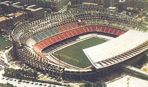 El Camp Nou durant de l'ampliació